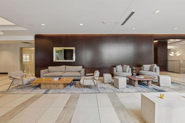 $1,699,900 | 201 South 11th Street, Unit 2500, Minneapolis, MN 55403