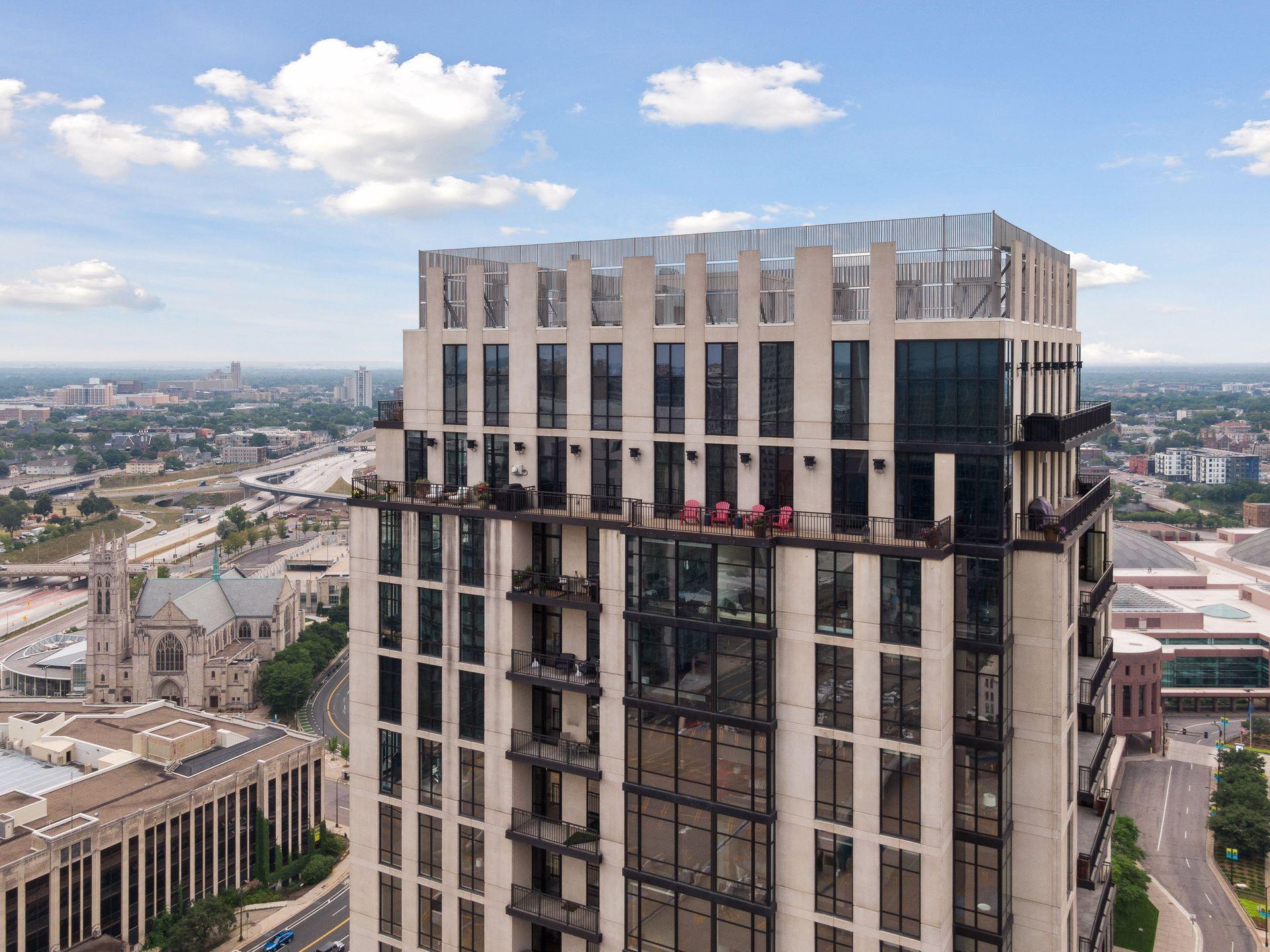 201 South 11th Street, Unit 2500 Minneapolis, MN 55403 - Photo 2 of 104