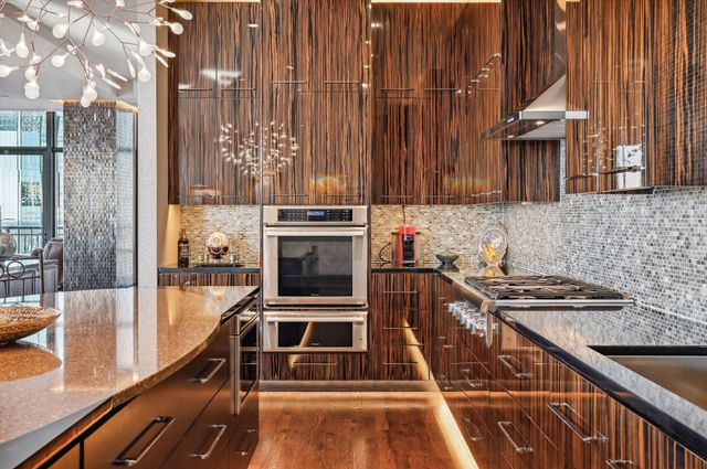 $1,699,900 | 201 South 11th Street, Unit 2500, Minneapolis, MN 55403