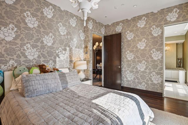 $1,699,900 | 201 South 11th Street, Unit 2500, Minneapolis, MN 55403