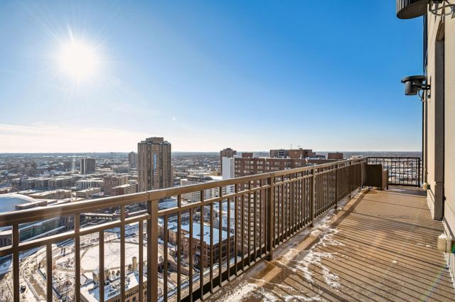 $1,699,900 | 201 South 11th Street, Unit 2500, Minneapolis, MN 55403