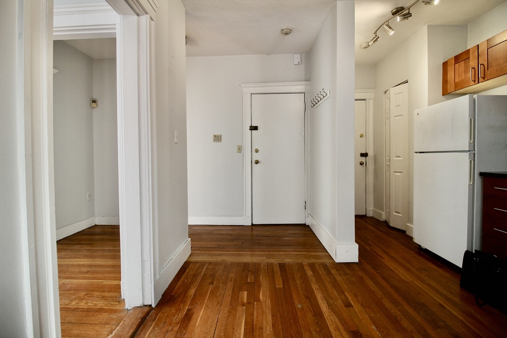 32 Ransom Road, Unit 4 Boston, MA 02135 - Photo 4 of 17