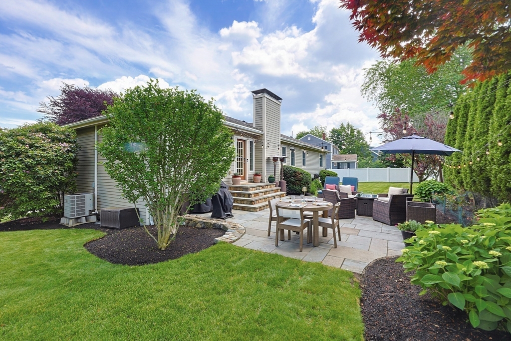 16 Mansion Road Wakefield, MA 01880 - Photo 16 of 42