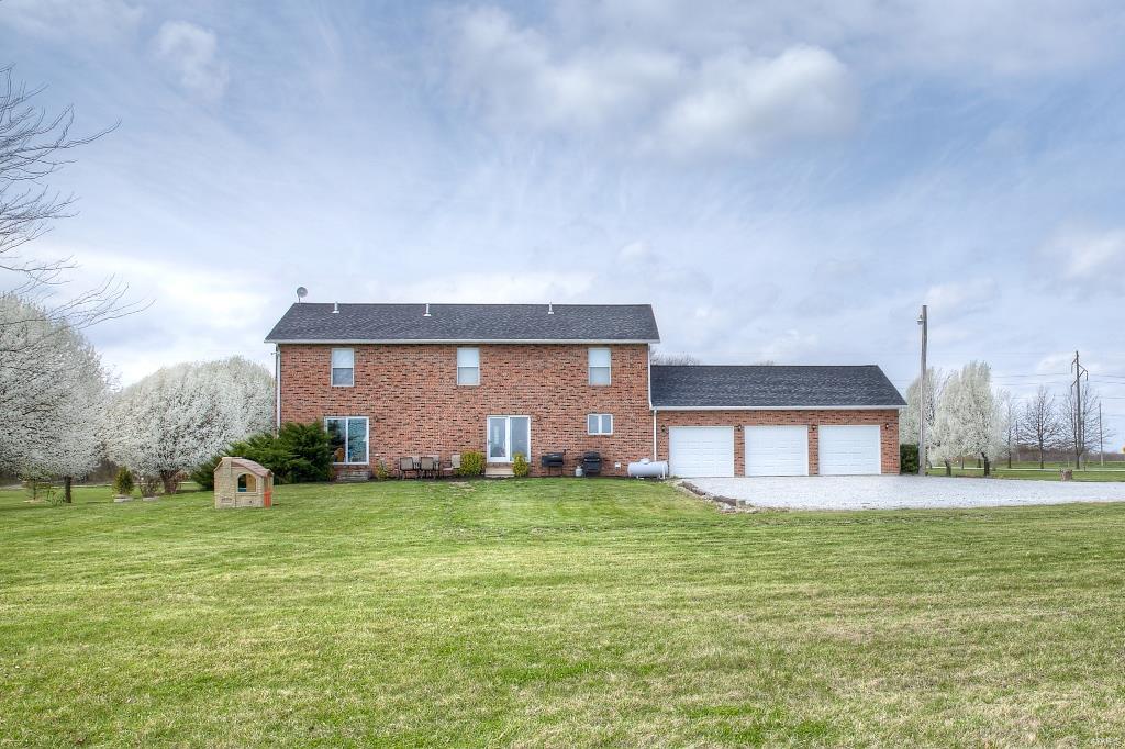 9730 Aviston Road Germantown, IL 62245 - Photo 46 of 47