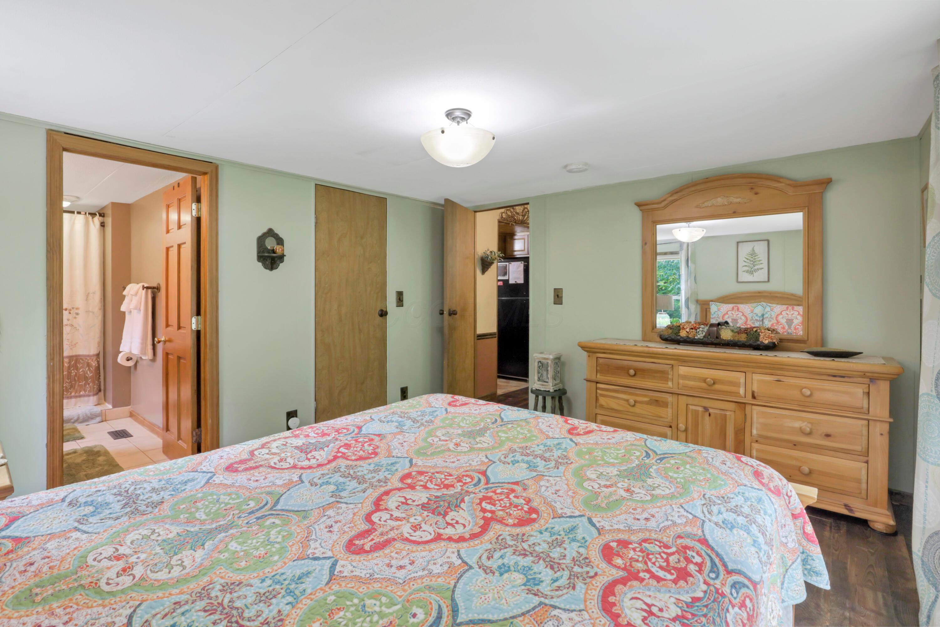24138 Huffines Road Rockbridge, OH 43149 - Photo 20 of 74 17-print-IMG_8068