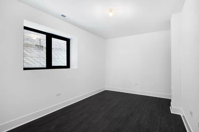 $2,300 | 1833 South Throop Street, Unit G, Chicago, IL 60608