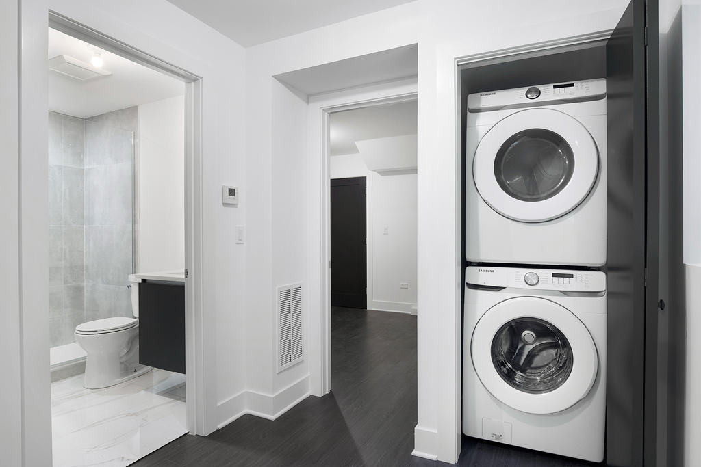 1833 South Throop Street, Unit G Chicago, IL 60608 - Photo 5 of 14