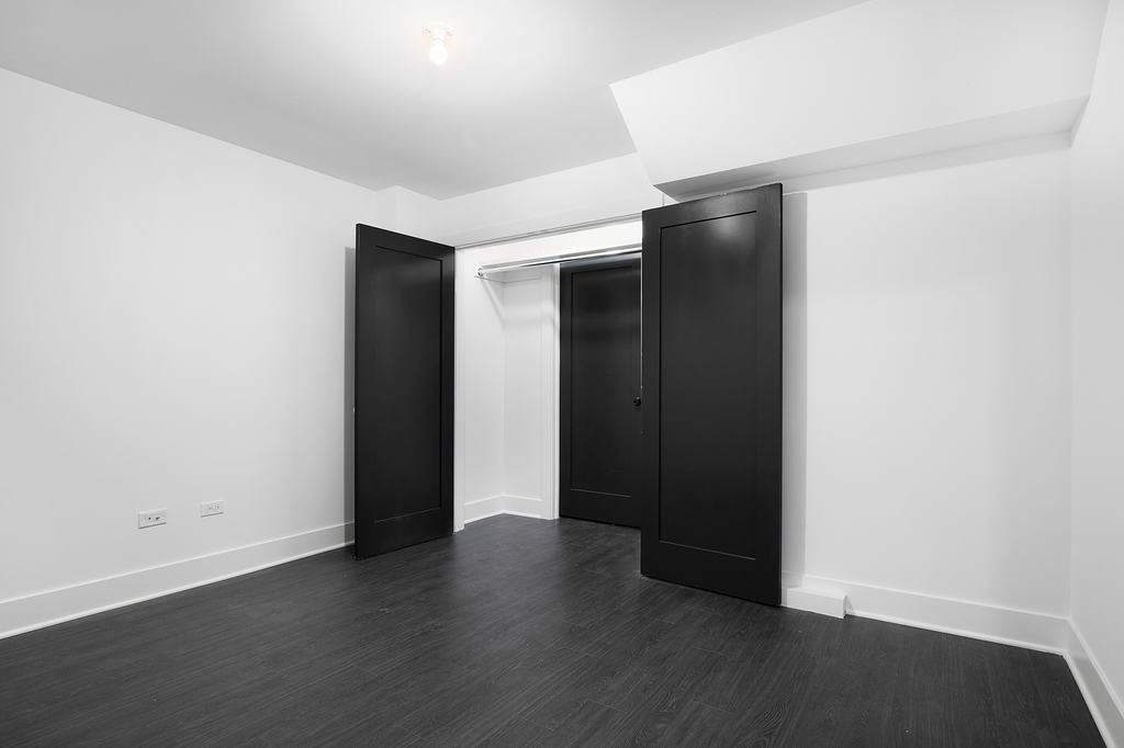 1833 South Throop Street, Unit G Chicago, IL 60608 - Photo 9 of 14