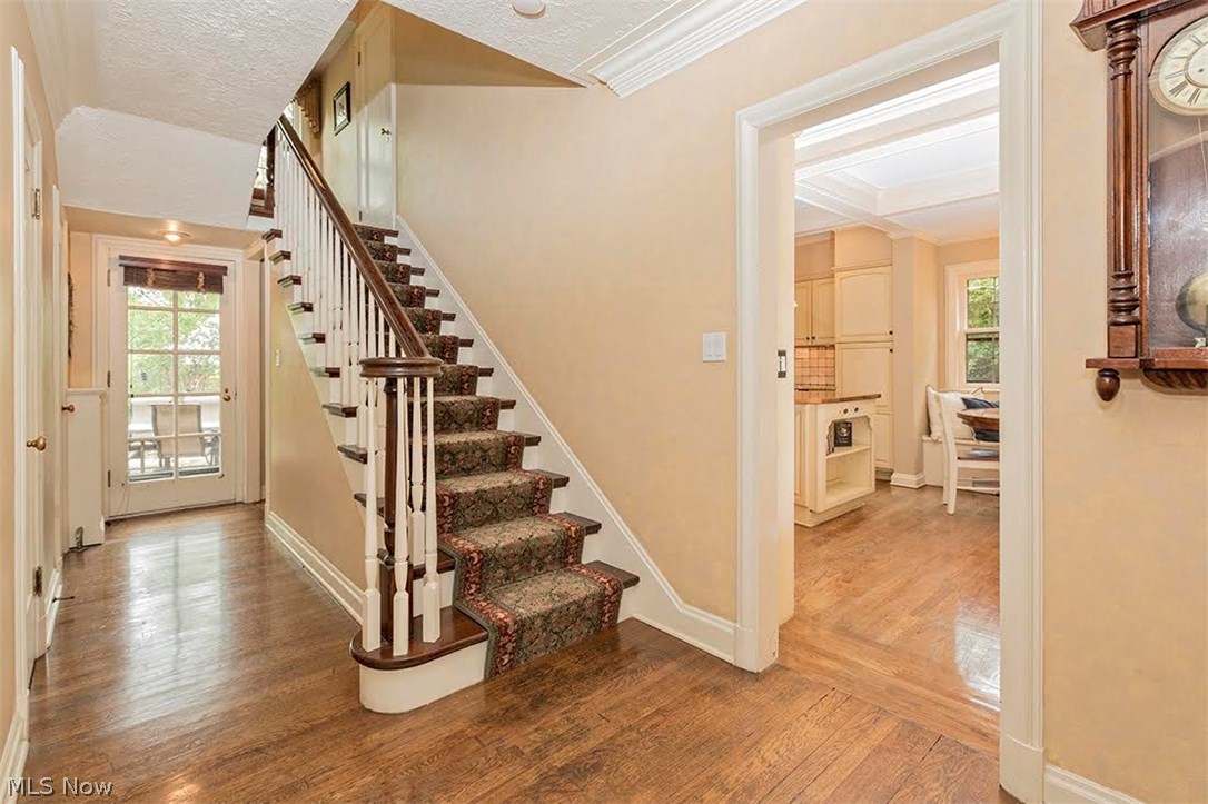 2842 Fontenay Road Cleveland, OH 44120 - Photo 2 of 35 Gallery Image 2