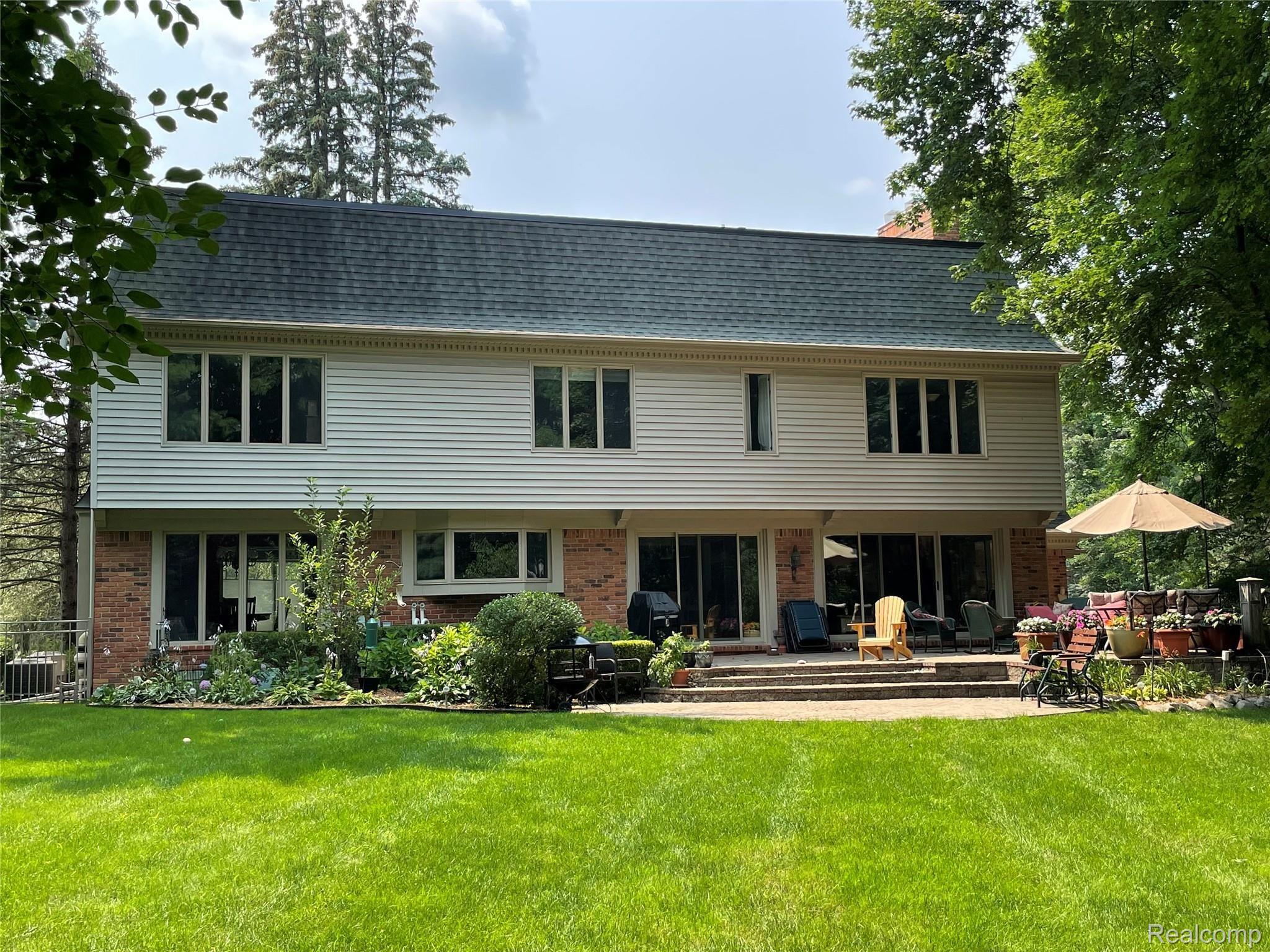 811 Hidden Pine Road Bloomfield Hills, MI 48304 - Photo 40 of 47 Rear of the house