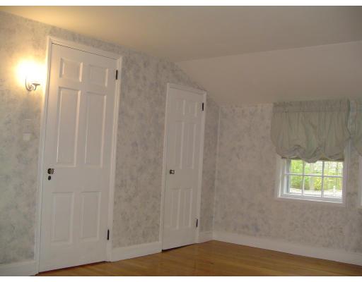 23 Shaw Road Wellesley, MA 02481 - Photo 7 of 11