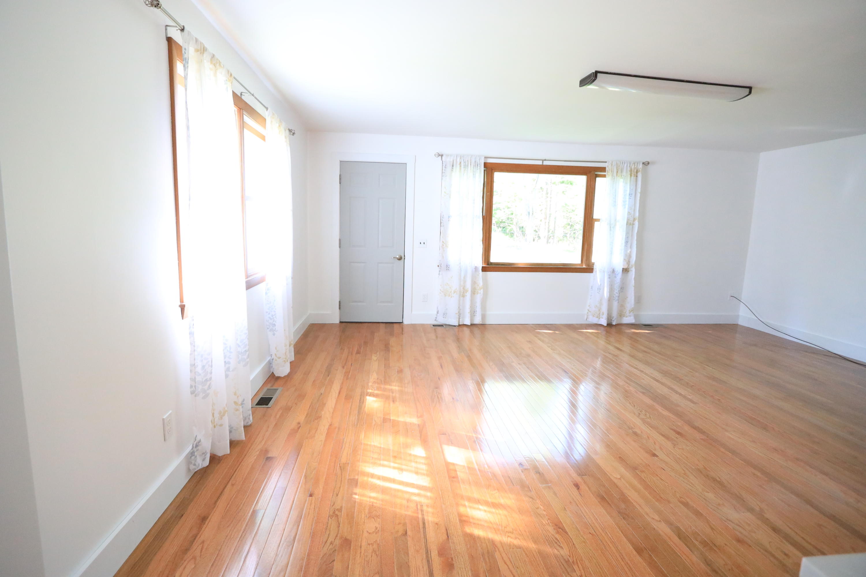 8 Chapel Road Orono, ME 04473 - Photo 12 of 29 12 Living Room