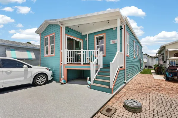 $474,900 | 946 Nettles Boulevard, Jensen Beach, FL 34957