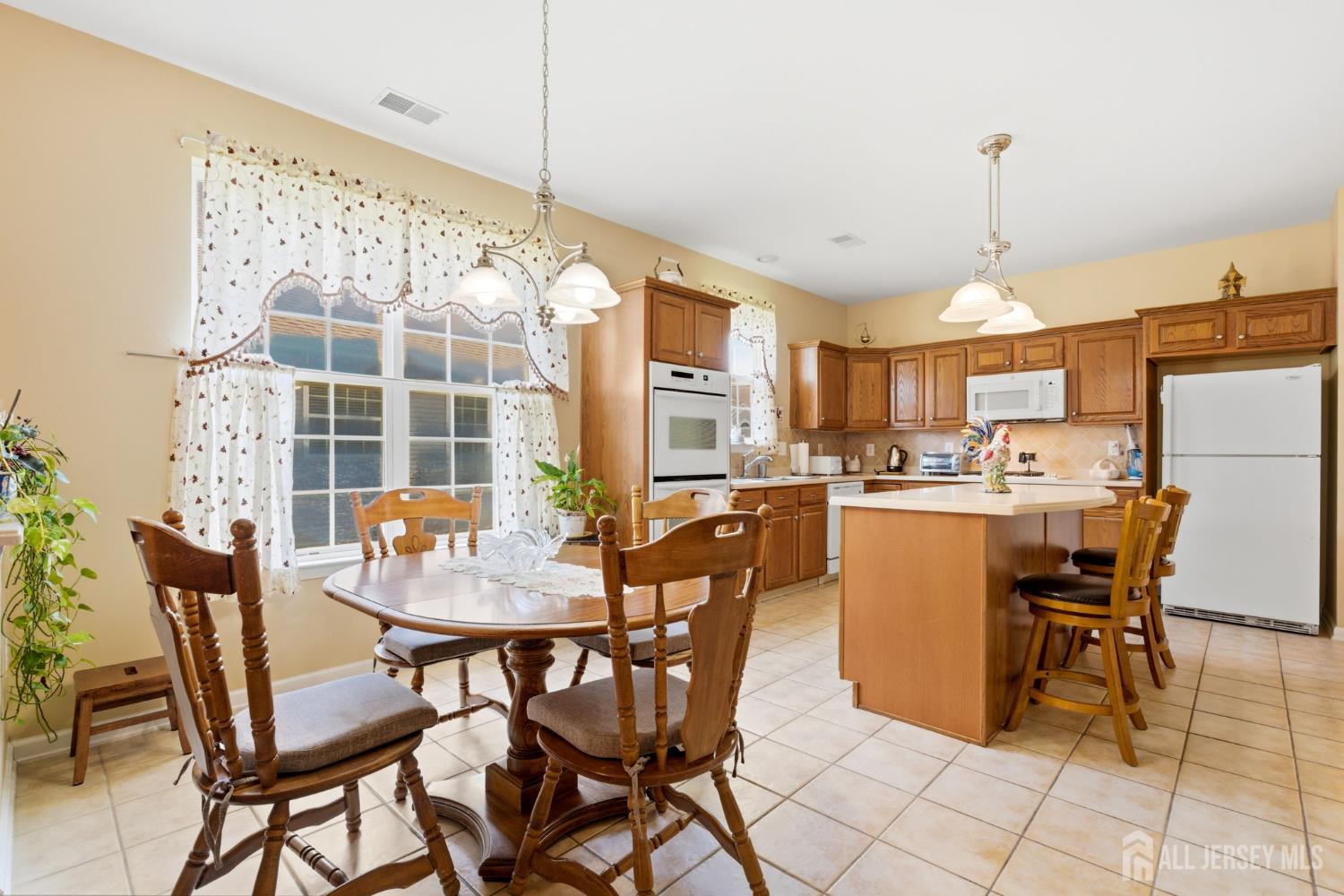 16 Barbaras Way Jackson, NJ 08527 - Photo 16 of 40