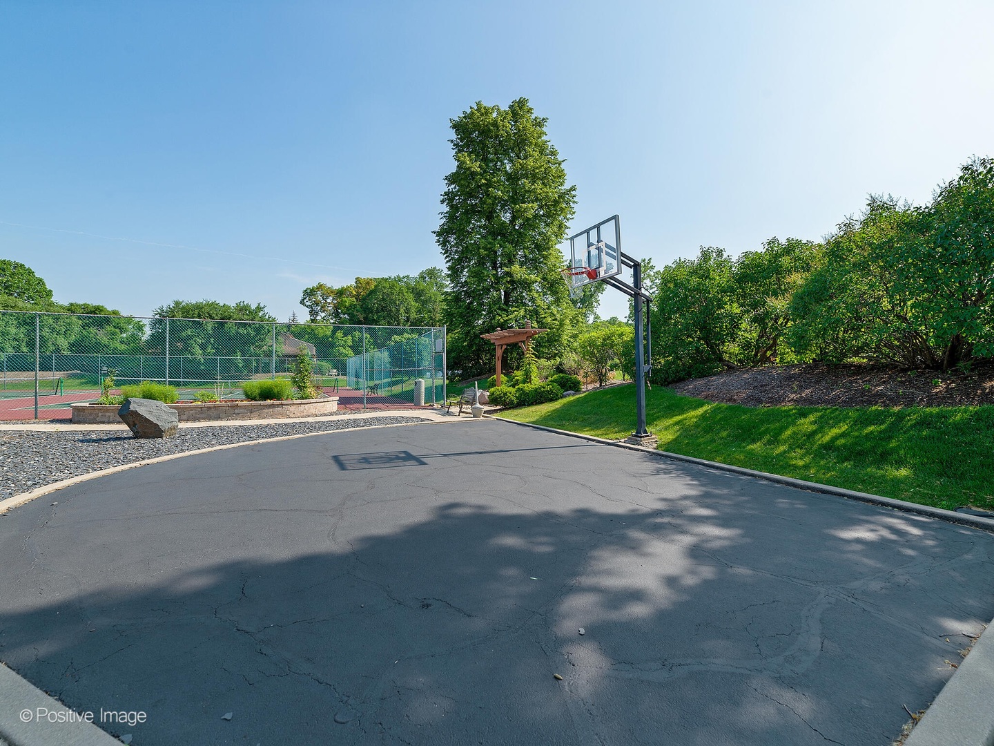 1409 Burr Oak Road, Unit 112A Hinsdale, IL 60521 - Photo 33 of 35