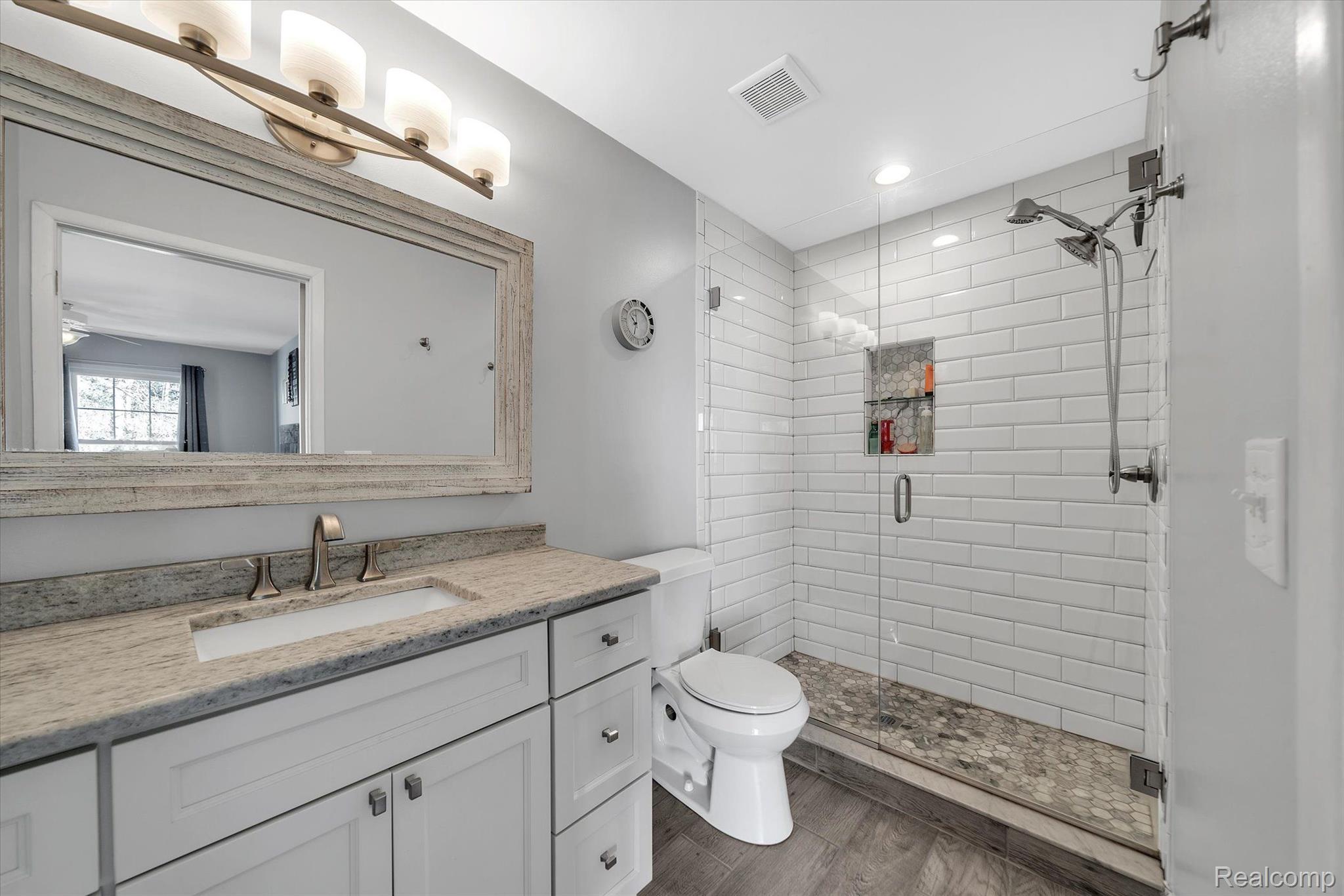 1373 Autumn Lane Rochester, MI 48306 - Photo 24 of 33