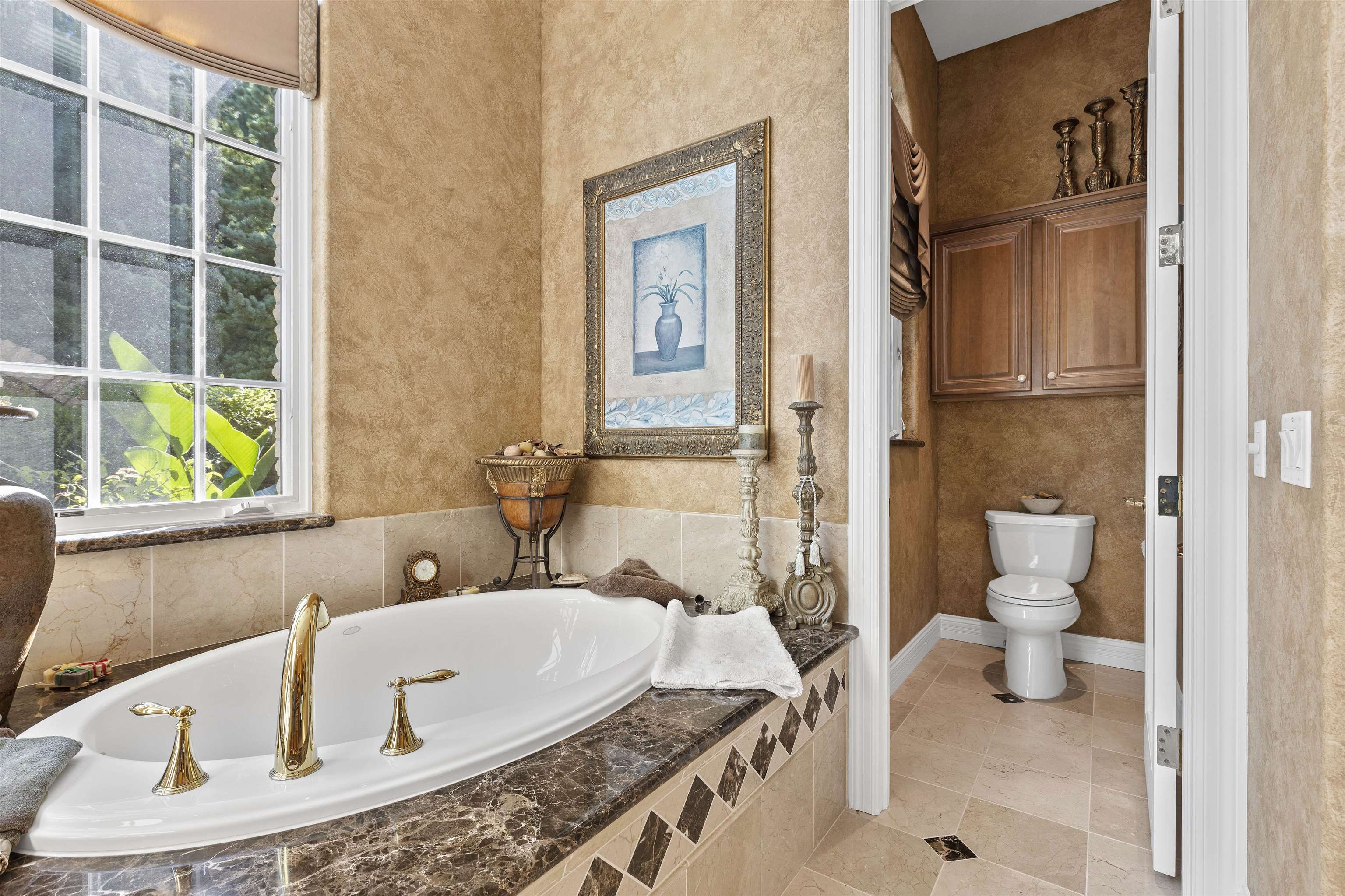 17278 Laube Road Davis, IL 61019 - Photo 50 of 97 a bathroom with a tub and sink