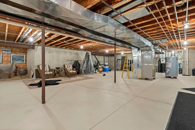 $995,000 | 17278 Laube Road, Davis, IL 61019