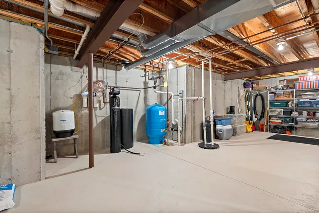 $995,000 | 17278 Laube Road, Davis, IL 61019