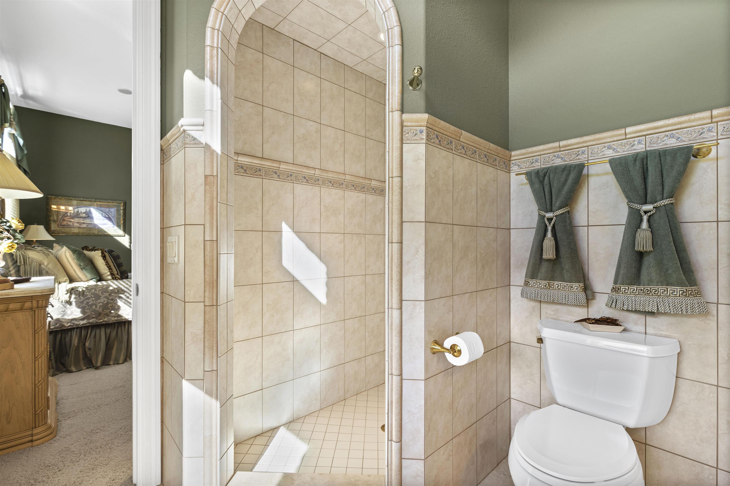 17278 Laube Road Davis, IL 61019 - Photo 58 of 97 a bathroom with a toilet and a shower