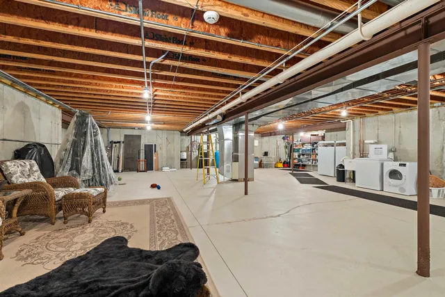 $995,000 | 17278 Laube Road, Davis, IL 61019