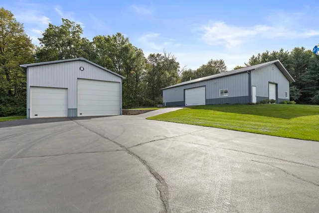 $995,000 | 17278 Laube Road, Davis, IL 61019