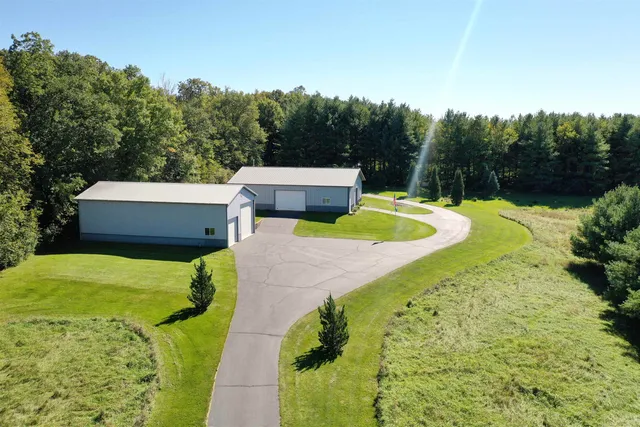 $995,000 | 17278 Laube Road, Davis, IL 61019