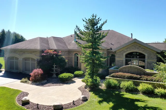 $995,000 | 17278 Laube Road, Davis, IL 61019
