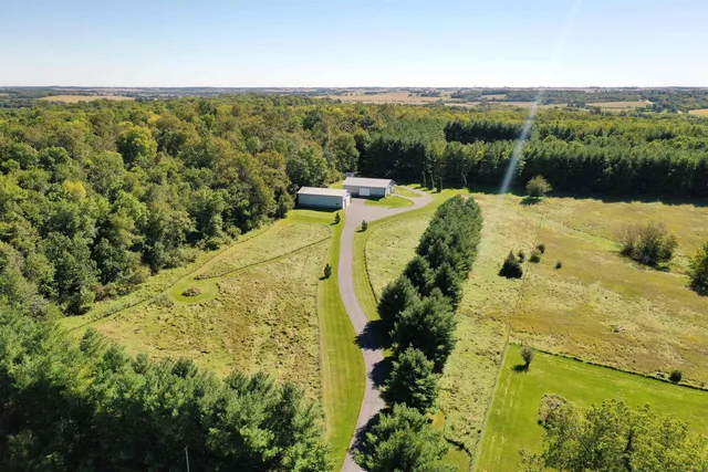 $995,000 | 17278 Laube Road, Davis, IL 61019