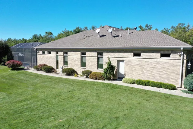 $995,000 | 17278 Laube Road, Davis, IL 61019
