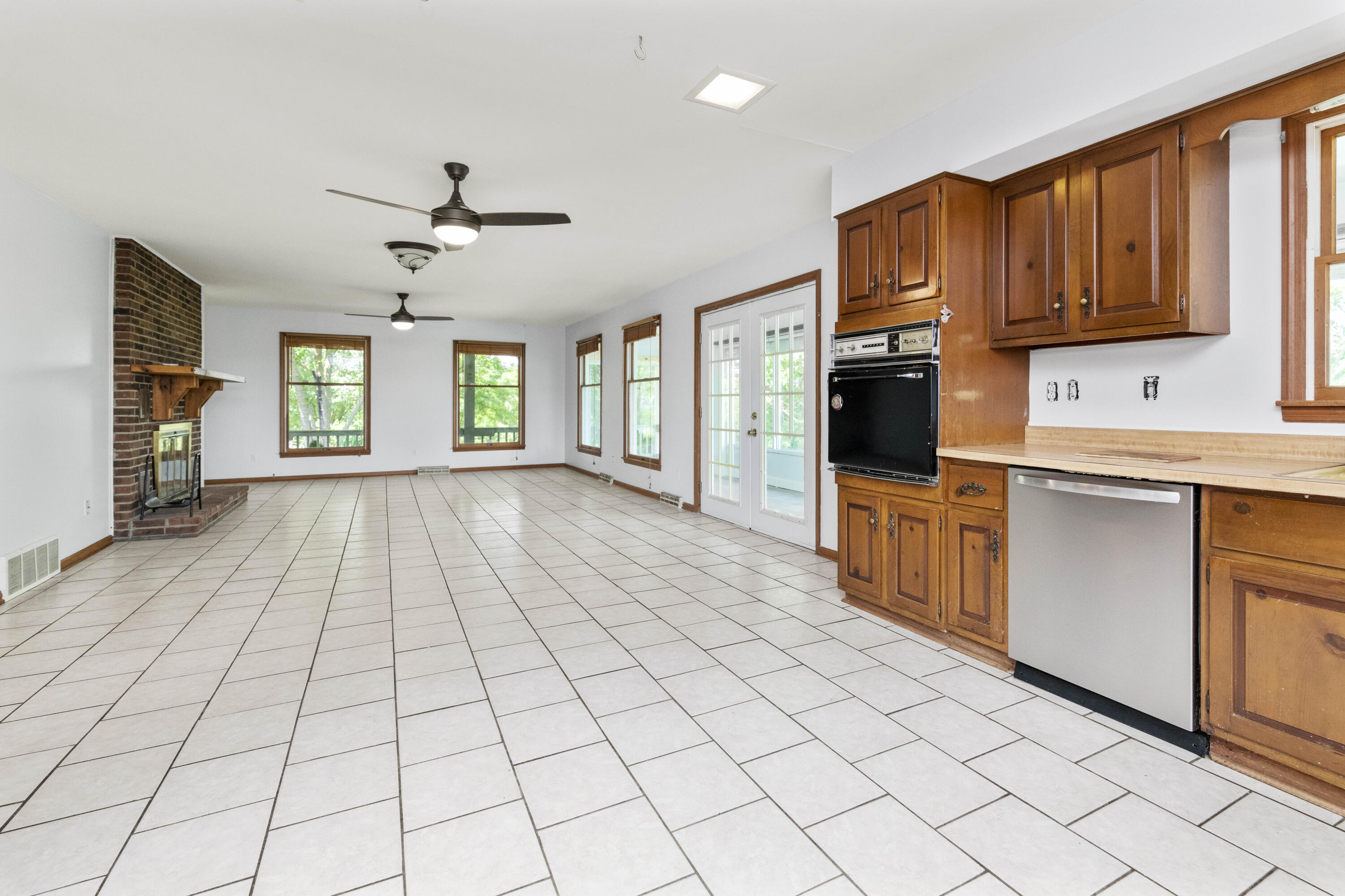533 Whitlock Road Richmond, KY 40475 - Photo 7 of 64 20230609-533-Whitlock-Rd-TEMedia-007