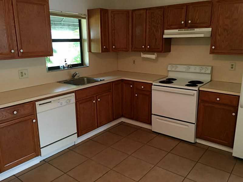 209 Southwest 7th Street, Unit S Dania Beach, FL 33004 - Photo 1 of 13 Kitchen
