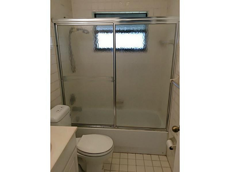 209 Southwest 7th Street, Unit S Dania Beach, FL 33004 - Photo 12 of 13 Bathroom