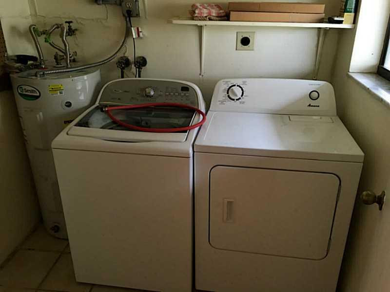 209 Southwest 7th Street, Unit S Dania Beach, FL 33004 - Photo 3 of 13 Laundry Room