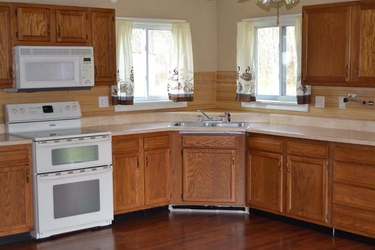 7879 North Roscommon Road Roscommon, MI 48653 - Photo 2 of 13 Gallery Image 2