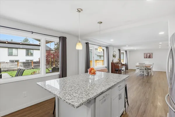 $640,000 | 1007 East Farwell Road, Spokane, WA 99208