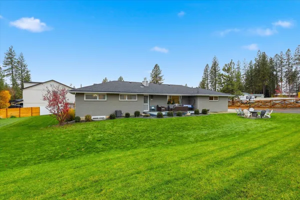 $640,000 | 1007 East Farwell Road, Spokane, WA 99208