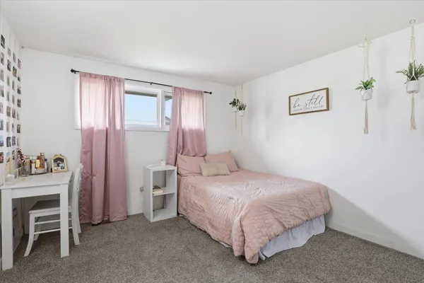 $640,000 | 1007 East Farwell Road, Spokane, WA 99208
