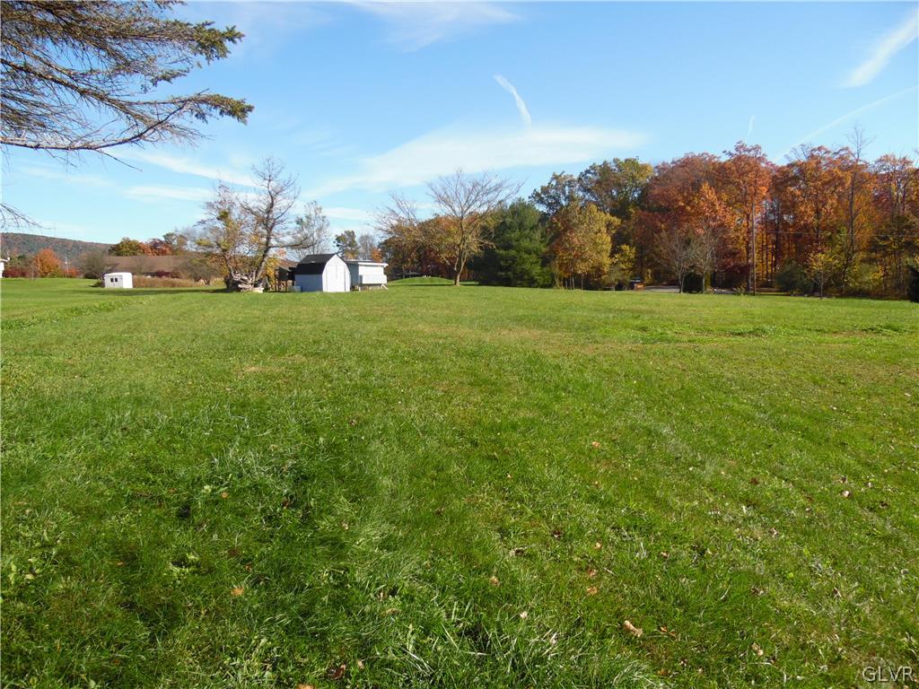 8757 South Loop Road Slatington, PA 18080 - Photo 4 of 50 Gallery Image 4