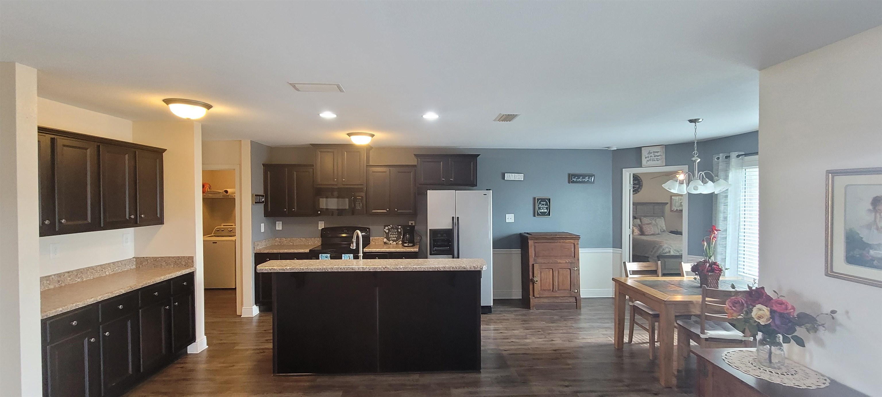 21628 Talbot Lane Robertsdale, AL 36567 - Photo 9 of 28 Kitchen