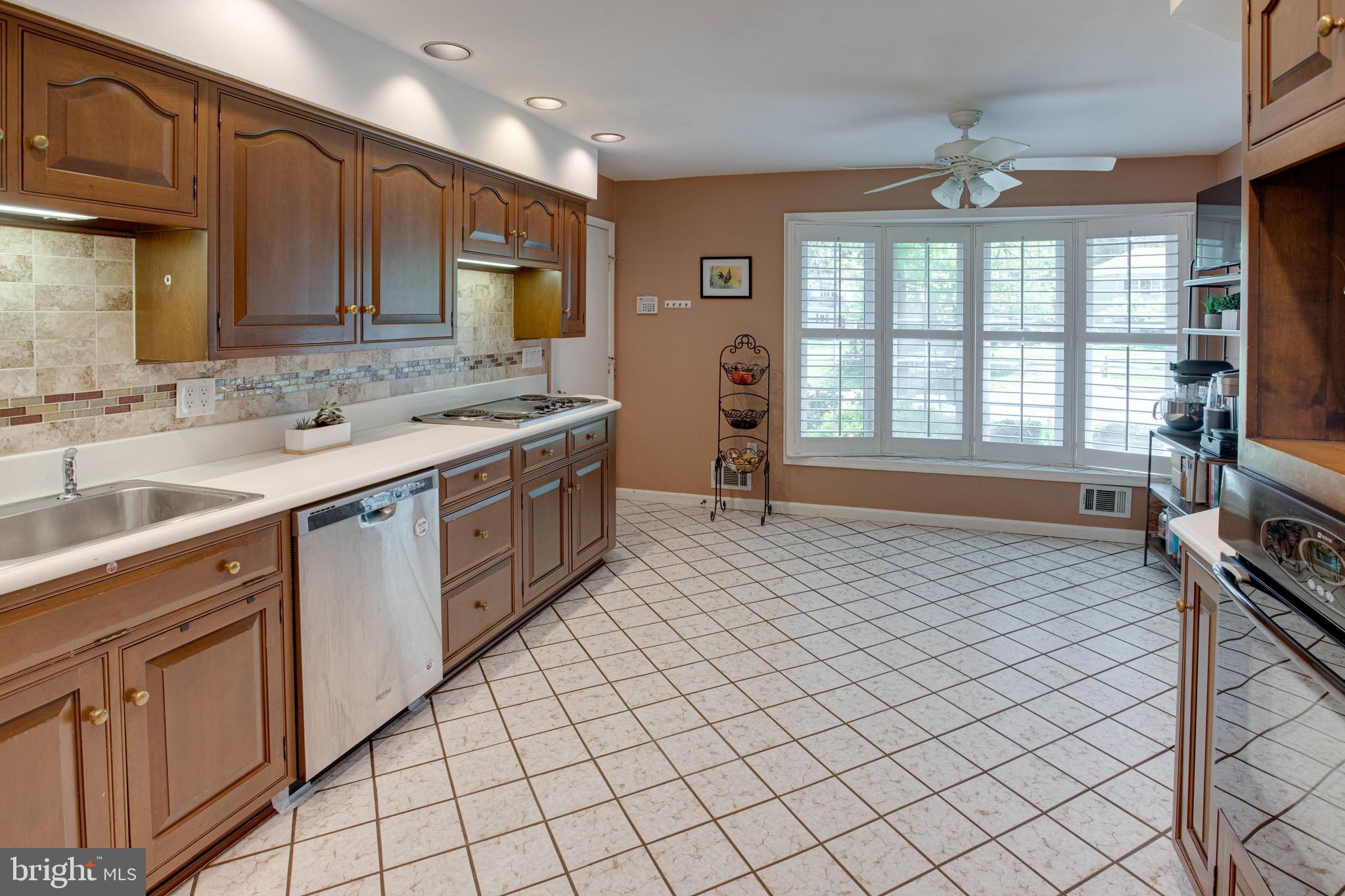 5223 Lewisham Road Fairfax, VA 22030 - Photo 23 of 84 Gallery Image 23
