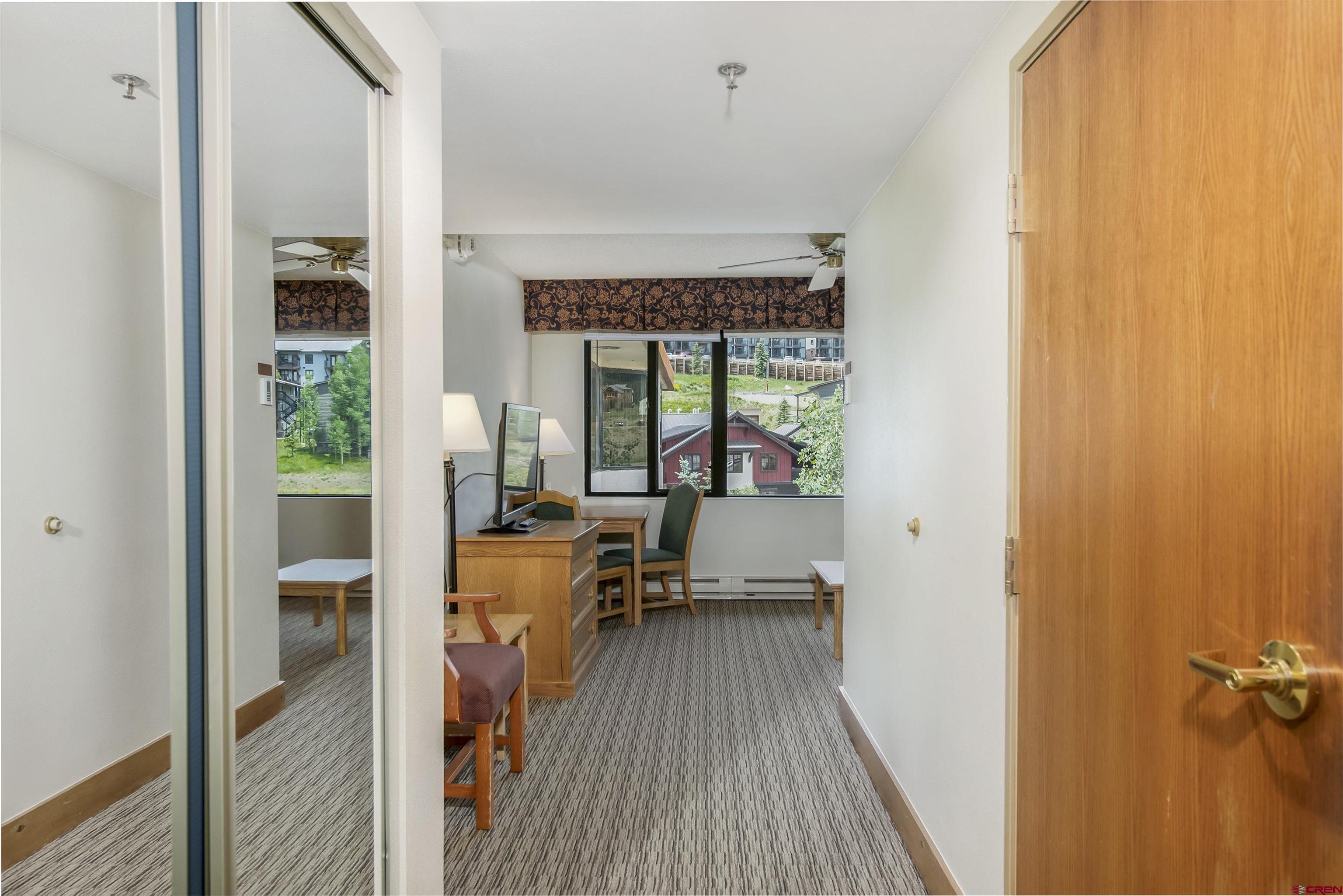 6 Emmons Road, Unit 572 Crested Butte, CO 81225 - Photo 4 of 16
