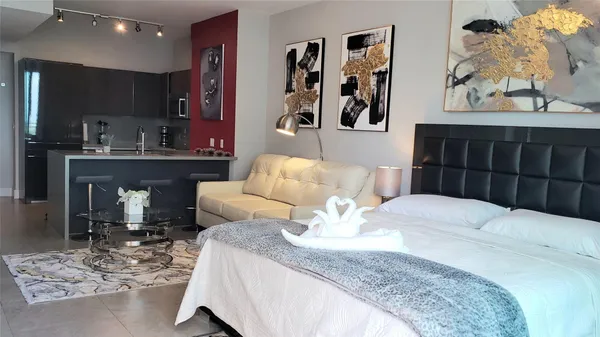 $4,700 | 1080 Brickell Avenue, Unit 2105, Miami, FL 33131