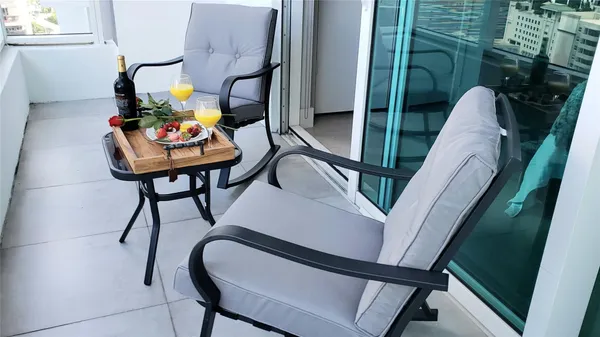 $4,700 | 1080 Brickell Avenue, Unit 2105, Miami, FL 33131