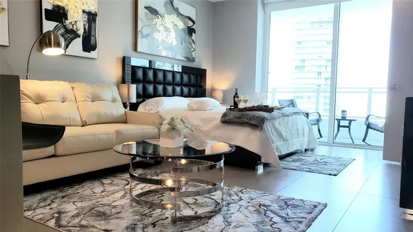 $4,700 | 1080 Brickell Avenue, Unit 2105, Miami, FL 33131