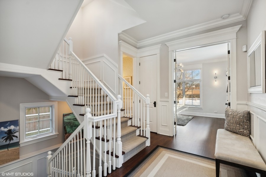 544 Sterling Road Kenilworth, IL 60043 - Photo 2 of 30 a view of an entryway with wooden floor and staircase