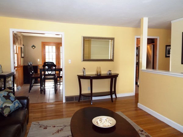 24 Kingsley Road Norton, MA 02766 - Photo 4 of 24 Gallery Image 4