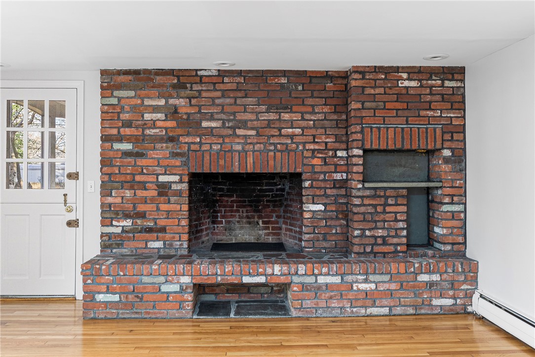 285 Crestwood Road Warwick, RI 02886 - Photo 16 of 44 Gallery Image 16