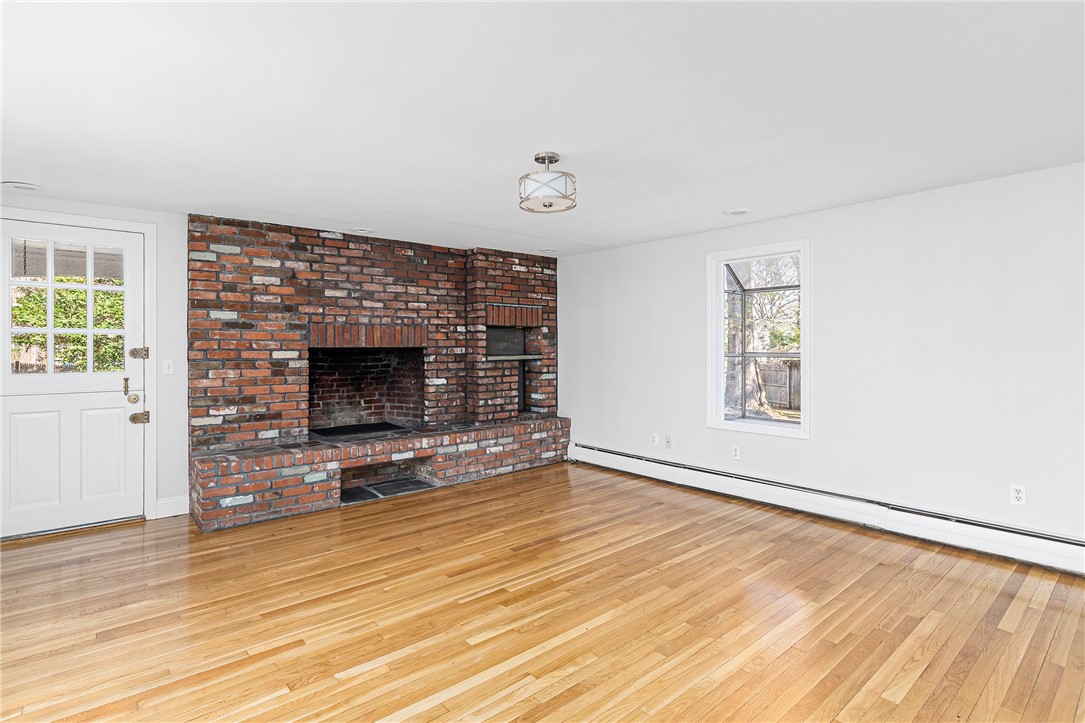 285 Crestwood Road Warwick, RI 02886 - Photo 17 of 44 Gallery Image 17