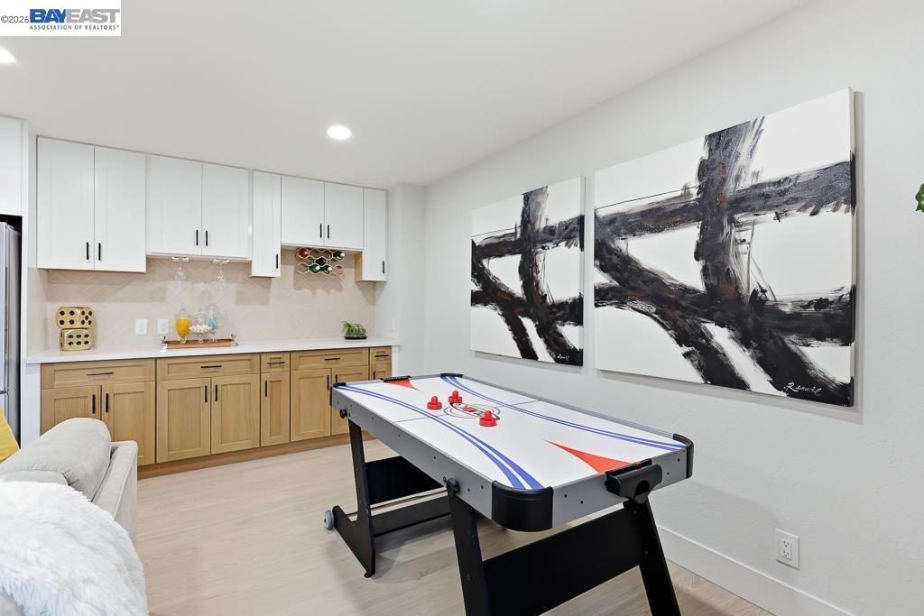 74 Hazelnut Court San Ramon, CA 94583 - Photo 46 of 60 a kitchen that has a table and chairs in it